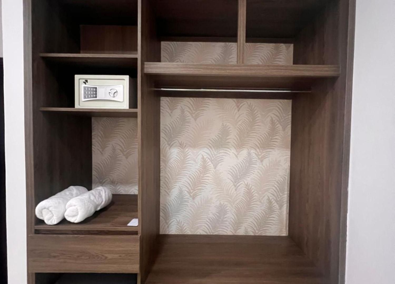 Zuriel Boutique Hotel 4*