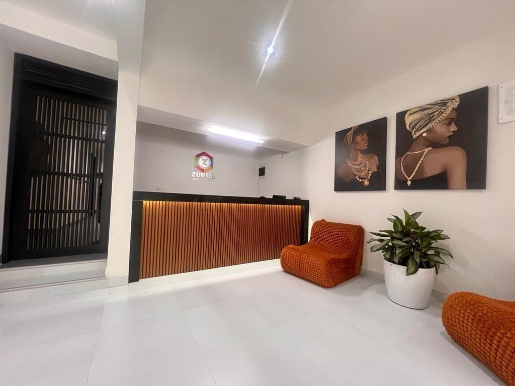 Zuriel Boutique